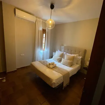 Turisticos, Ponce De Leon, Deluxe *